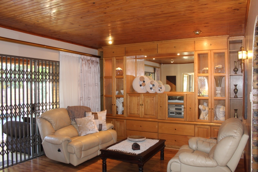 3 Bedroom Property for Sale in Vaalpark Free State